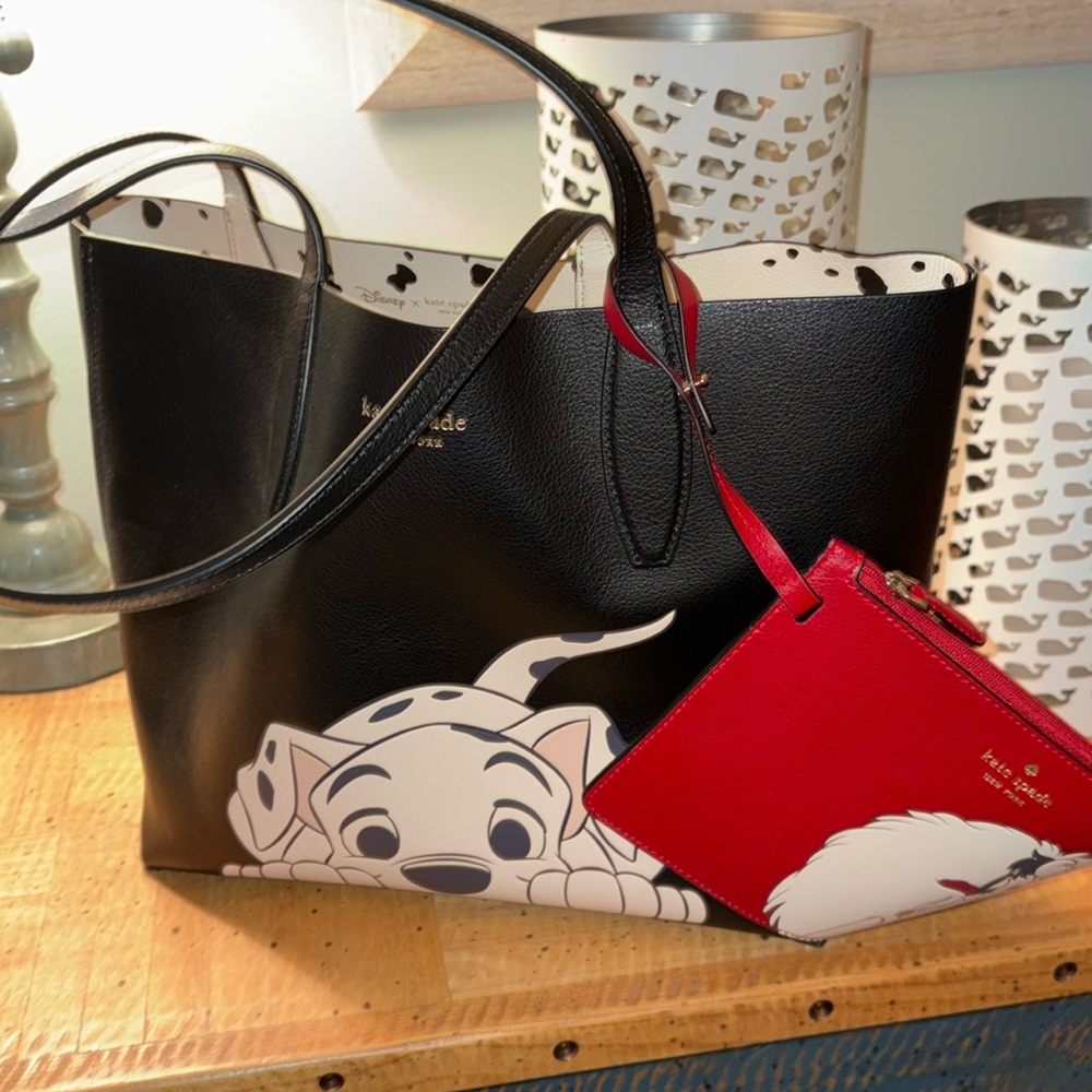 BEAUTIFUL KATE SPADE SMALL TOTE DISNEY BLACK DALMATIAN DOG WHITE REVERSIBLE NWT